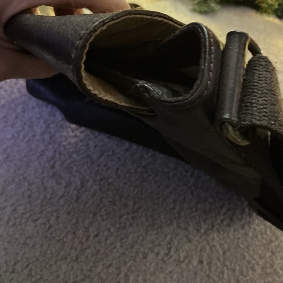 Banana Republic Black Leather Messenger Bag - Picture 8 of 12